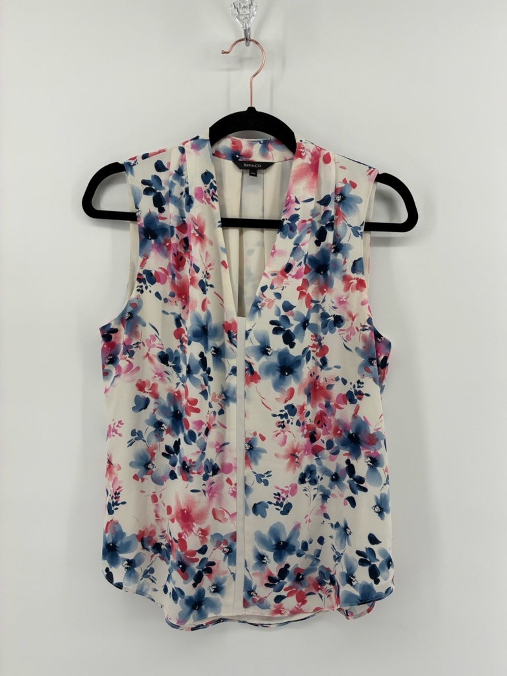 RW&CO. Floral Sleeveless Blouse - Pink and Blue